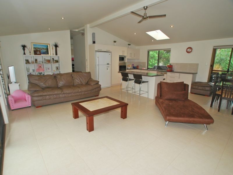 16 Maple Av, Tewantin QLD 4565