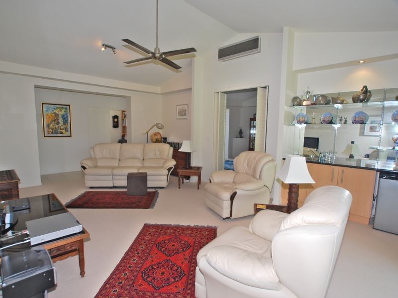 11 Tingara Ct, Tewantin QLD 4565