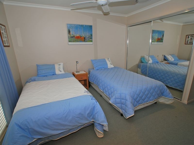 1 Moonbeam Cr, Castaways Beach QLD 4567