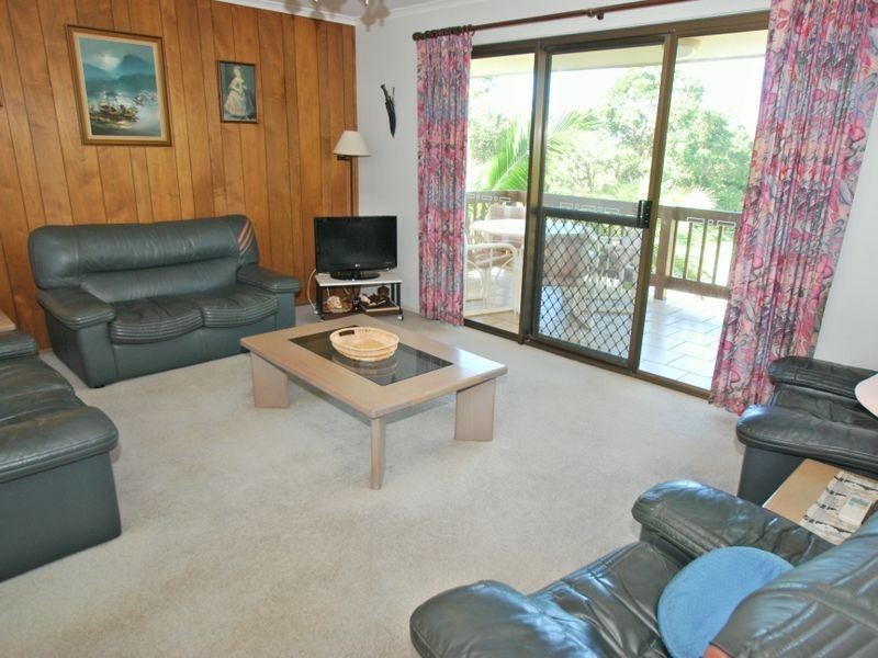 18 Ray St, Sunshine Beach QLD 4567