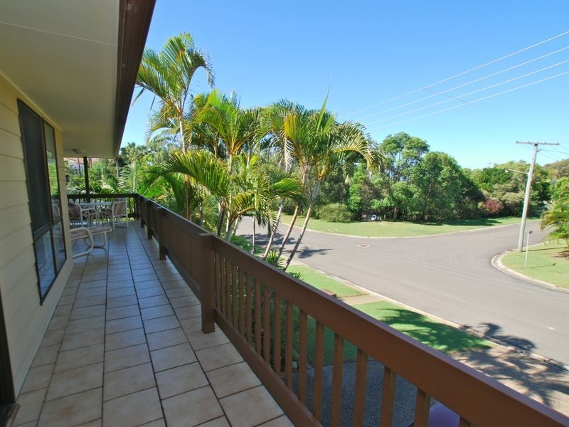 18 Ray St, Sunshine Beach QLD 4567