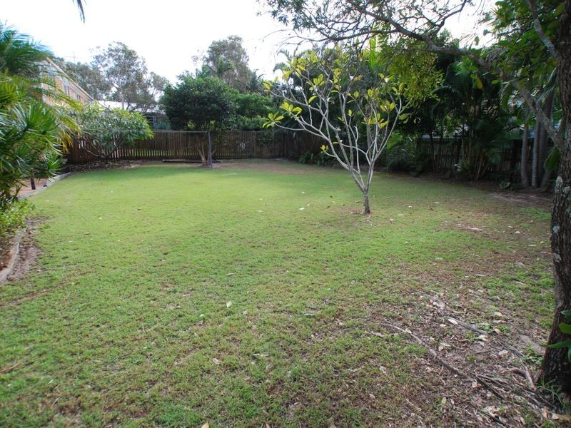 18 Ray St, Sunshine Beach QLD 4567