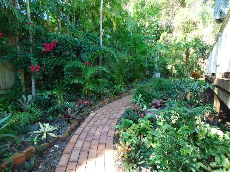 29 Leslie Dr, Noosa Heads QLD 4567