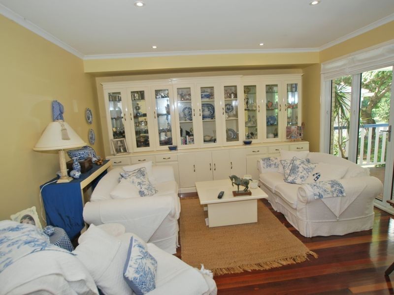 13 Hector St, Boreen Point QLD 4565