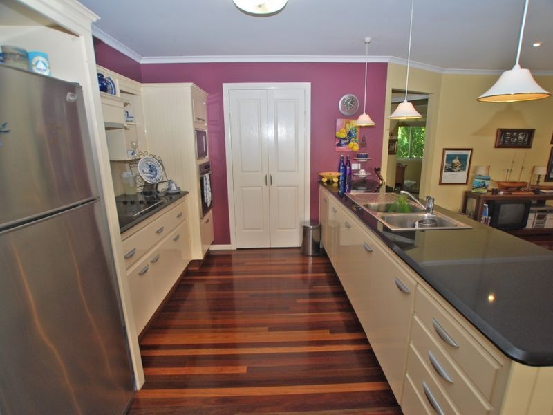 13 Hector St, Boreen Point QLD 4565