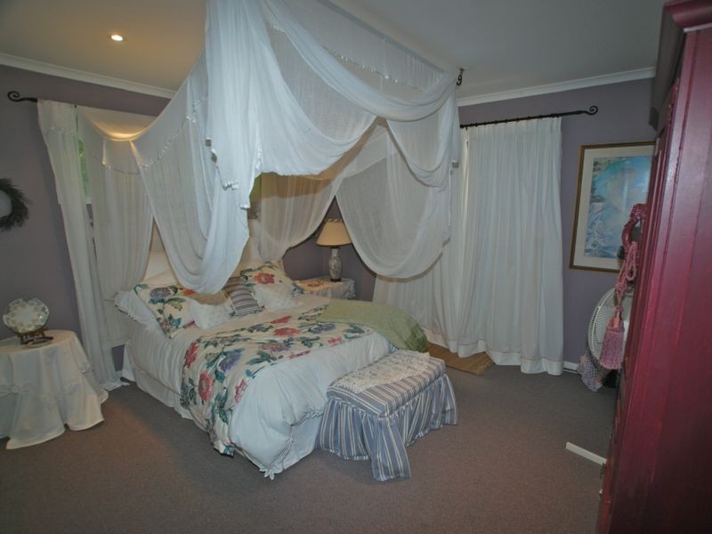 13 Hector St, Boreen Point QLD 4565