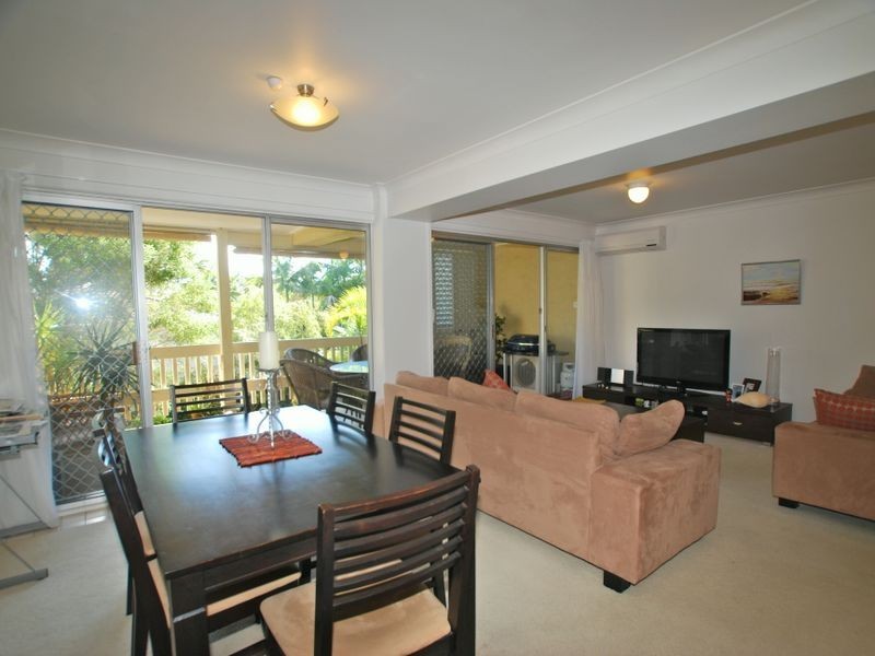 2/8 Natasha Av, Noosa Heads QLD 4567