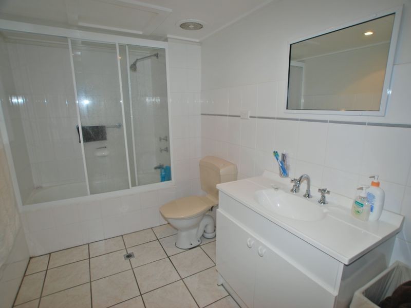 2/8 Natasha Av, Noosa Heads QLD 4567