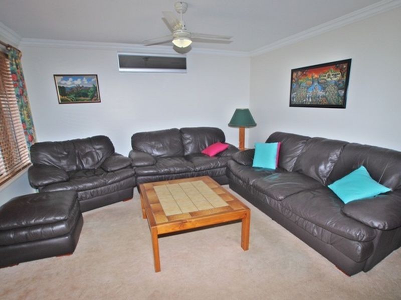 57 Griffith Av, Tewantin QLD 4565
