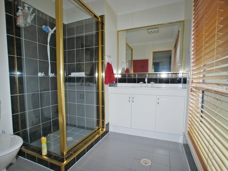 57 Griffith Av, Tewantin QLD 4565
