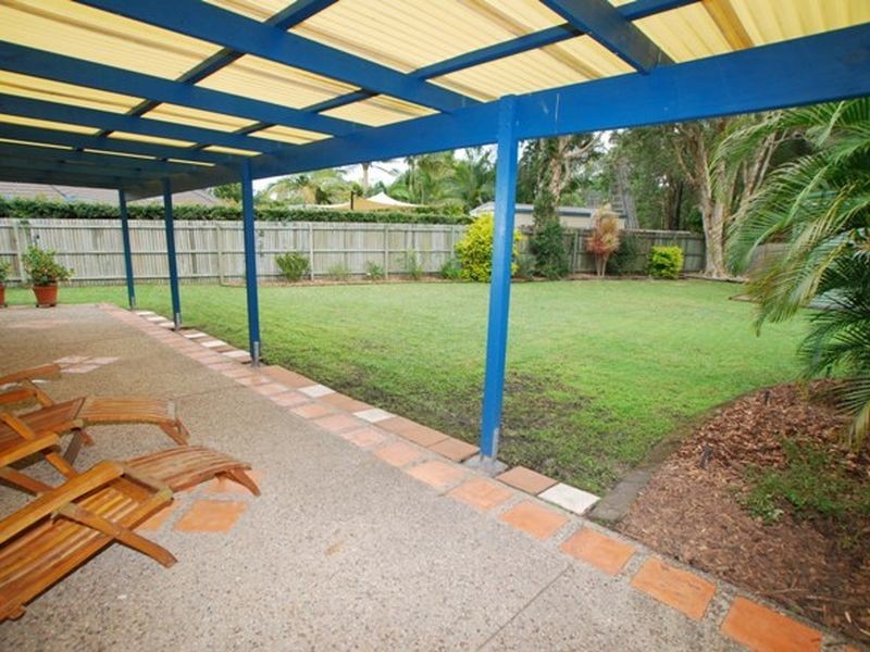 57 Griffith Av, Tewantin QLD 4565