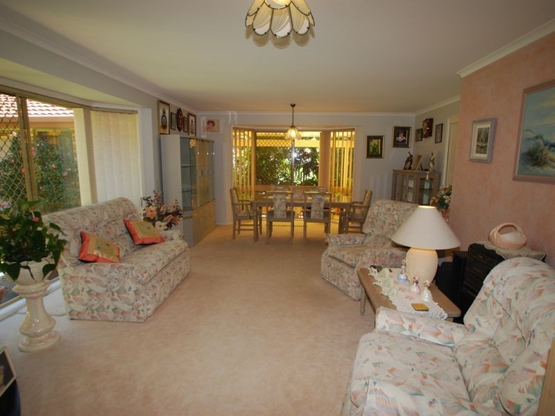 16 Avron Cl, Tewantin QLD 4565