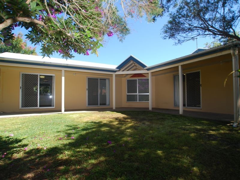 121 Outlook Dr, Tewantin QLD 4565