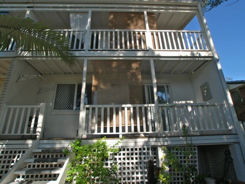 2/5 Attunga Ht, Noosa Heads QLD 4567