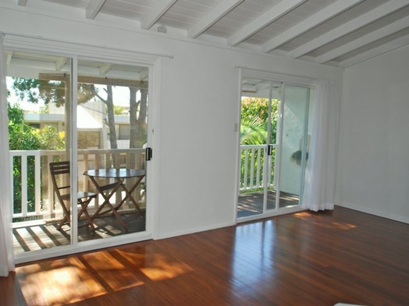 2/5 Attunga Ht, Noosa Heads QLD 4567