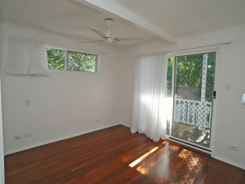 2/5 Attunga Ht, Noosa Heads QLD 4567