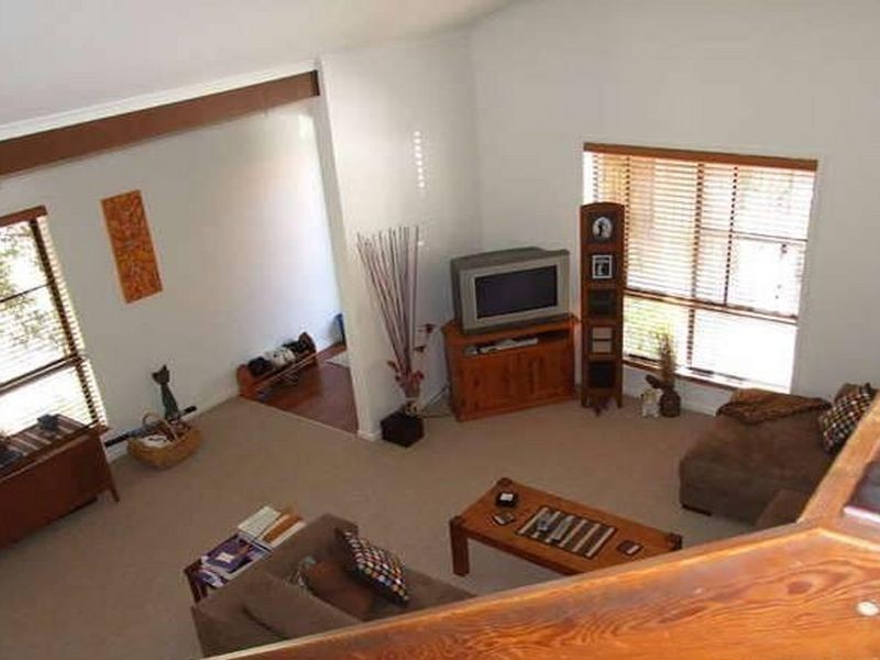 8 Orcades St, Sunrise Beach QLD 4567