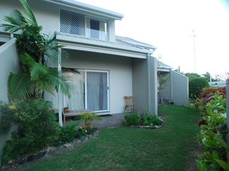 5/17 Margit Cr, Sunrise Beach QLD 4567