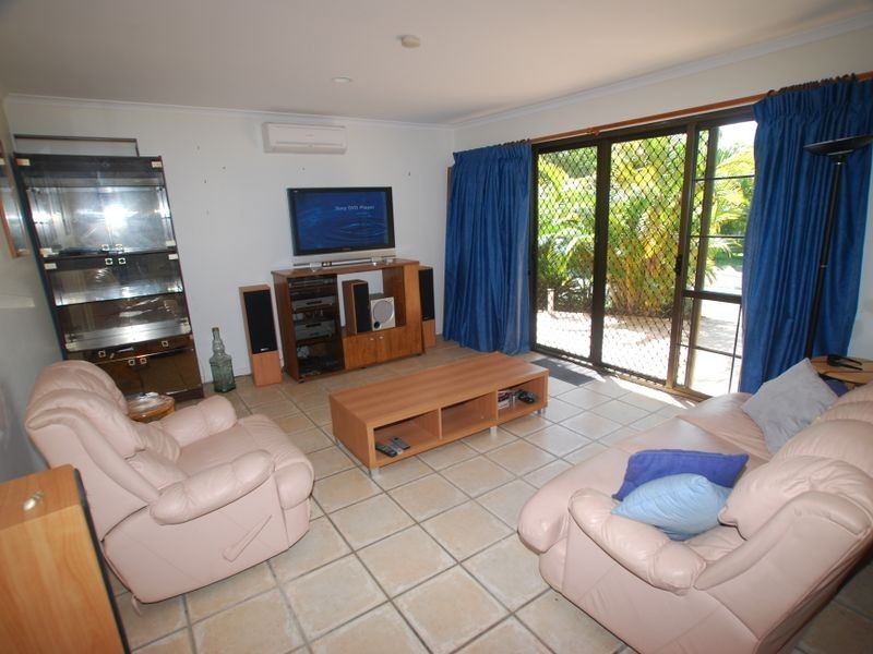 11 Muirfield Cr, Tewantin QLD 4565