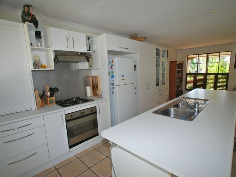 11 Muirfield Cr, Tewantin QLD 4565