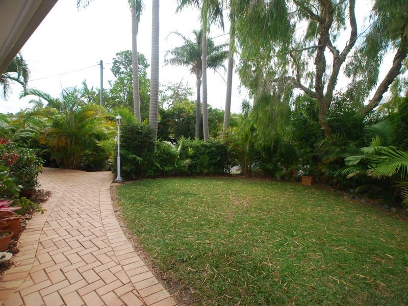 11 Muirfield Cr, Tewantin QLD 4565