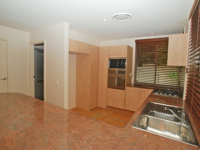 Villa 153/61 Noosa Springs Dr, Castaways Beach QLD 4567