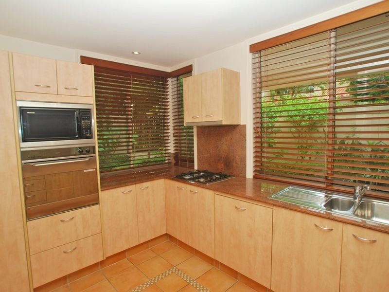 Villa 153/61 Noosa Springs Dr, Castaways Beach QLD 4567