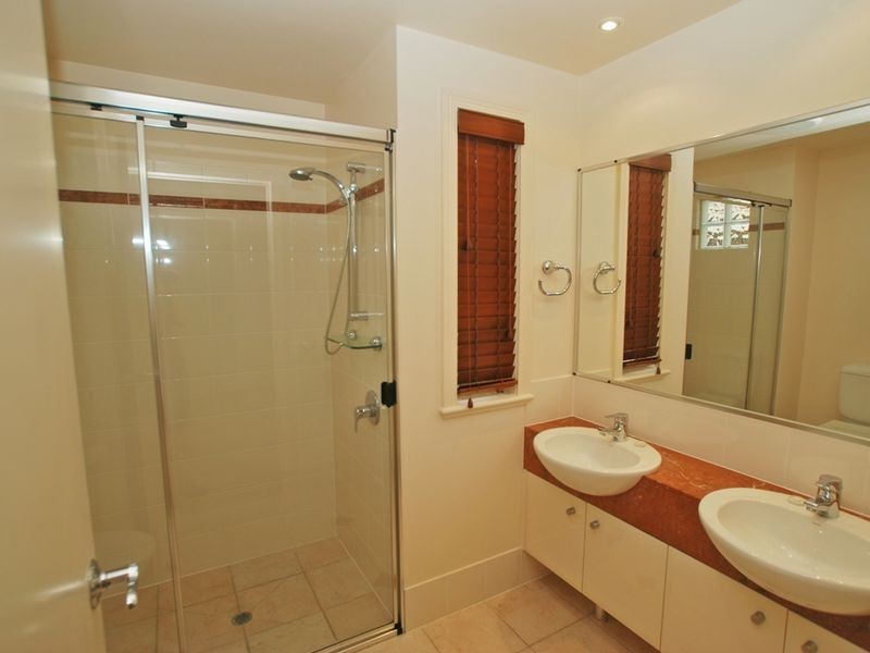 Villa 153/61 Noosa Springs Dr, Castaways Beach QLD 4567