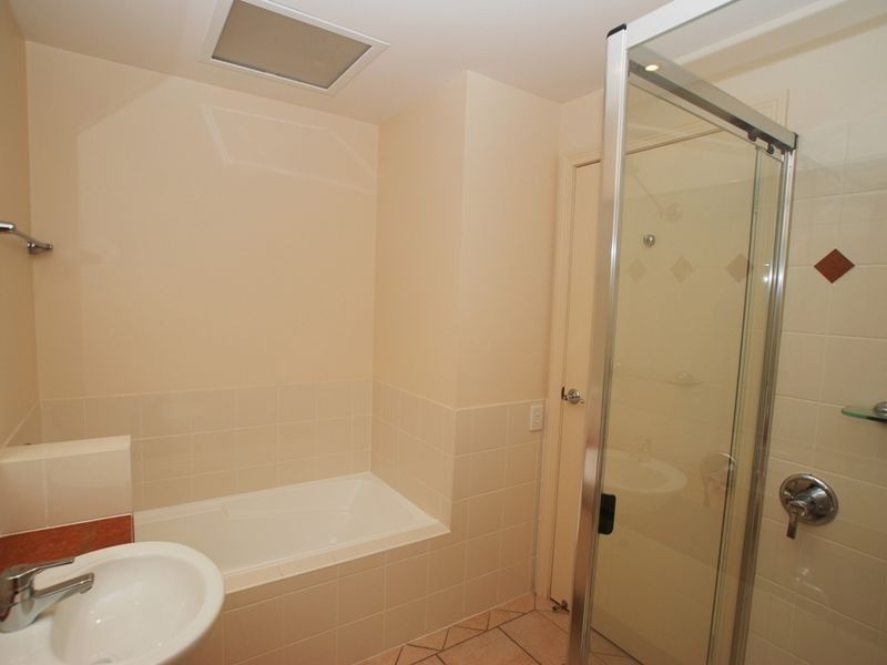 Villa 153/61 Noosa Springs Dr, Castaways Beach QLD 4567