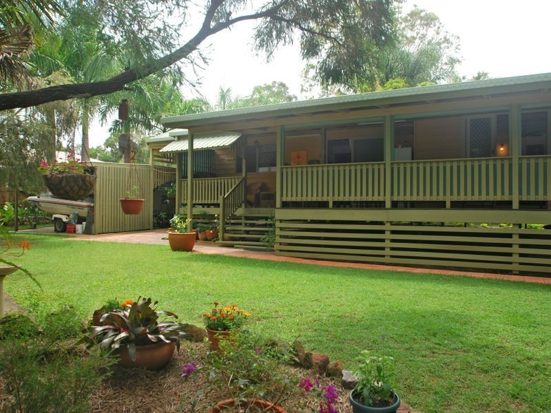 4 Val Cr, Noosaville QLD 4566