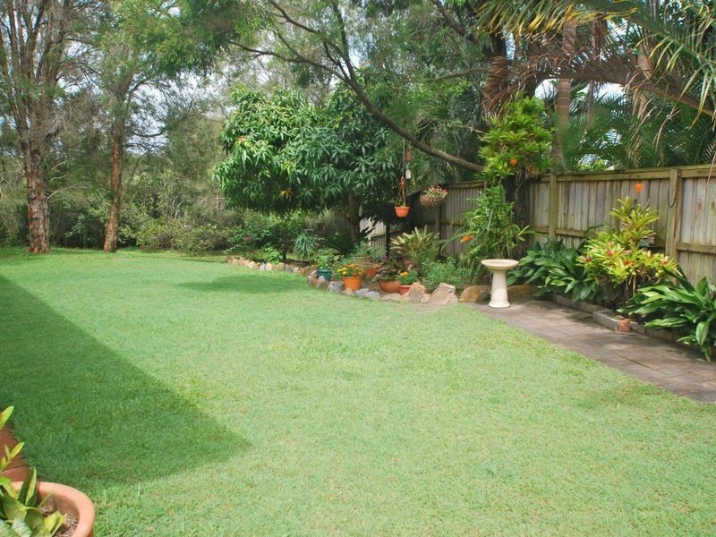 4 Val Cr, Noosaville QLD 4566