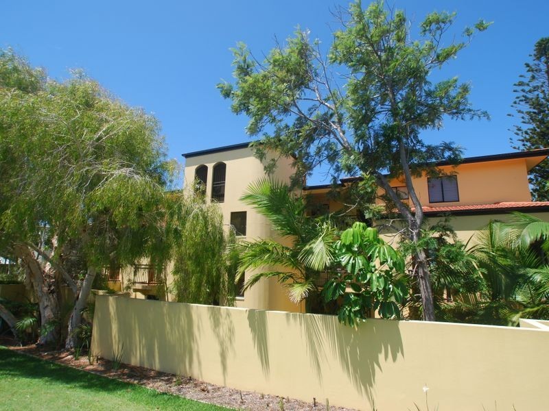 2/39 Elanda St, Sunshine Beach QLD 4567