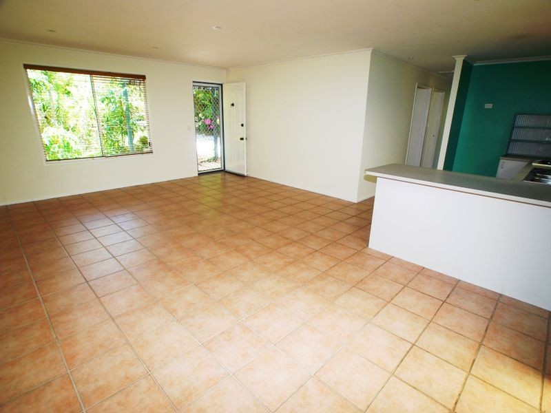 41 Dame Patti Drive, Sunrise Beach QLD 4567