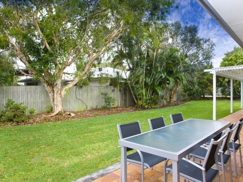 14 Columbia Drive, Sunrise Beach QLD 4567