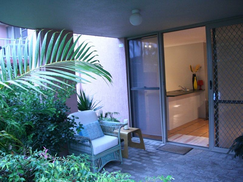 11/24 Lake Weyba Dr, Noosaville QLD 4566