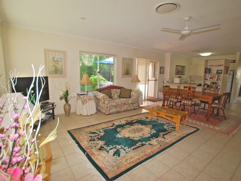 1/2 Sarena Ct, Sunshine Beach QLD 4567