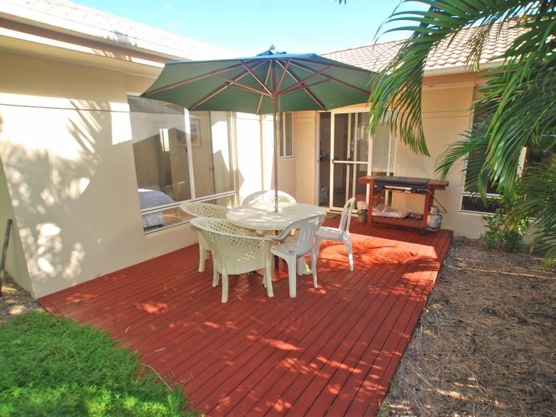 1/2 Sarena Ct, Sunshine Beach QLD 4567