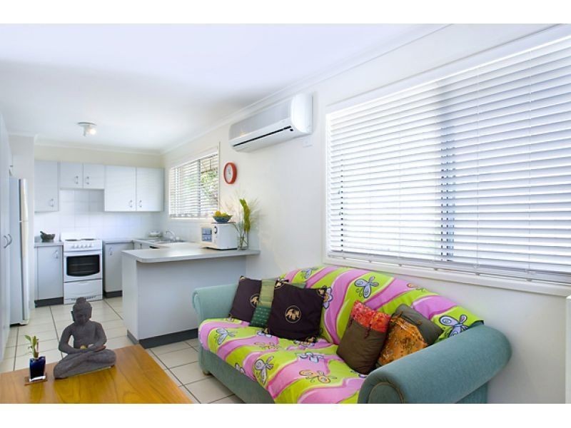 33 Orient Dr, Sunrise Beach QLD 4567