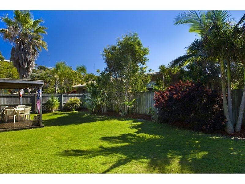 33 Orient Dr, Sunrise Beach QLD 4567