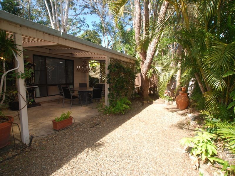 36 Lake Weyba Dr, Noosaville QLD 4566