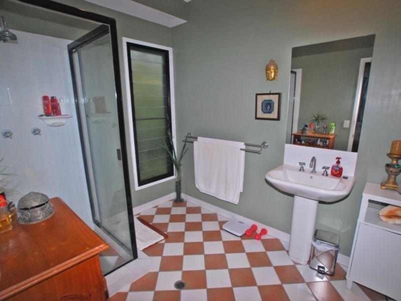 8 Berrima Row, Noosa Heads QLD 4567