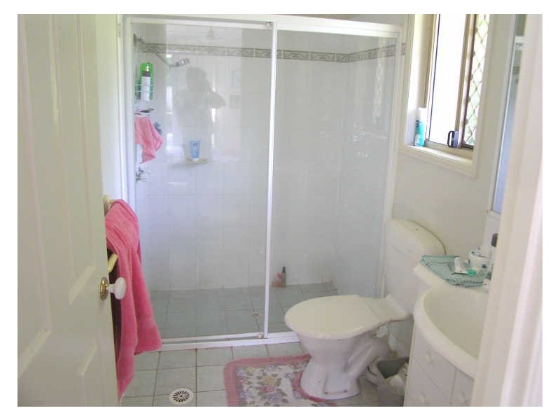 6 Bushlands Dr, Noosaville QLD 4566