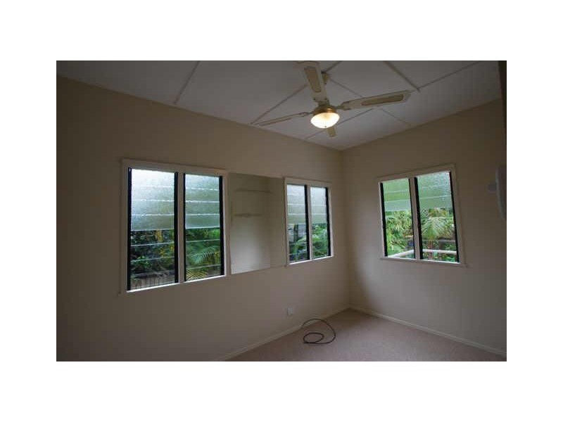 20 Pines Ave, Cooroibah QLD 4565