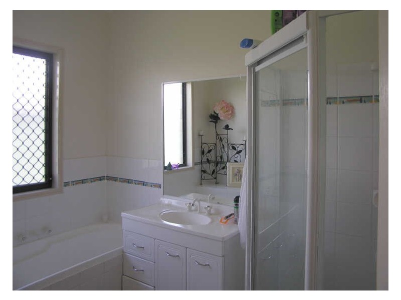7 Redgum Ct, Noosaville QLD 4566