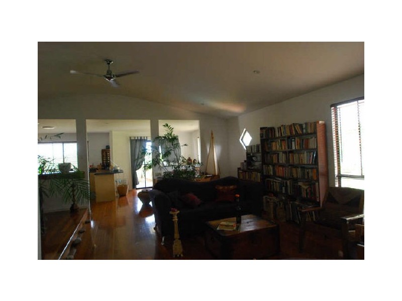 18 Buchanan St, Tewantin QLD 4565