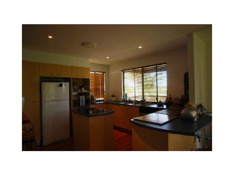 18 Buchanan St, Tewantin QLD 4565