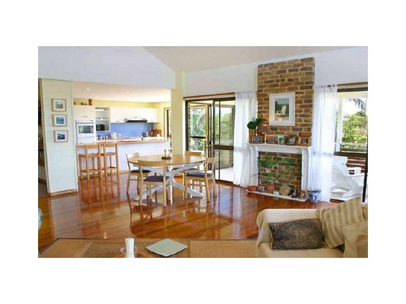 Sunrise Beach QLD 4567