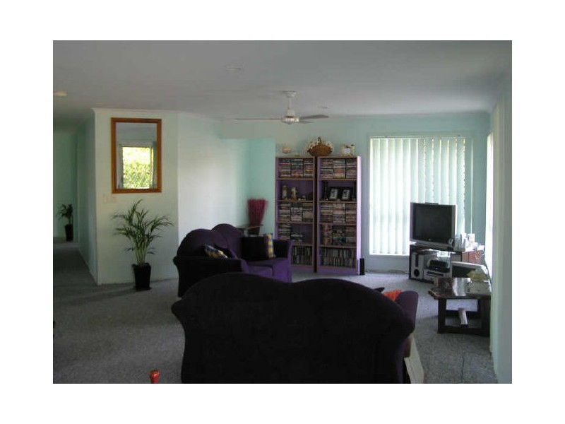 80 Griffith Ave, Tewantin QLD 4565