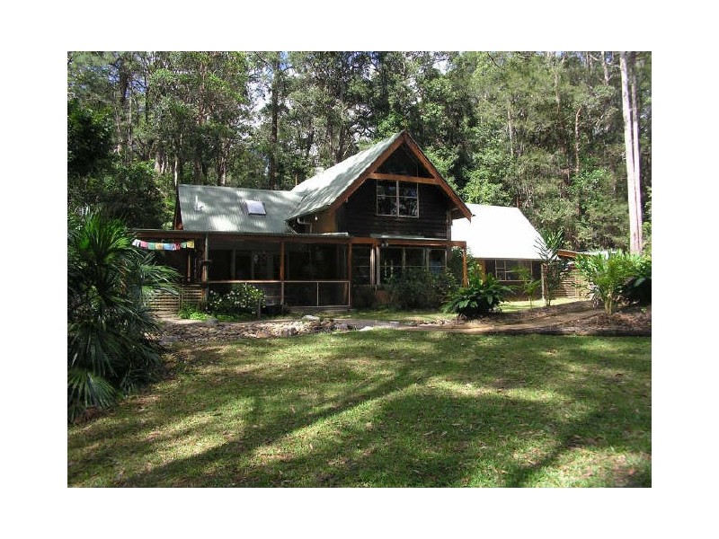 32 McIntyre’s Lane, Tinbeerwah QLD 4563