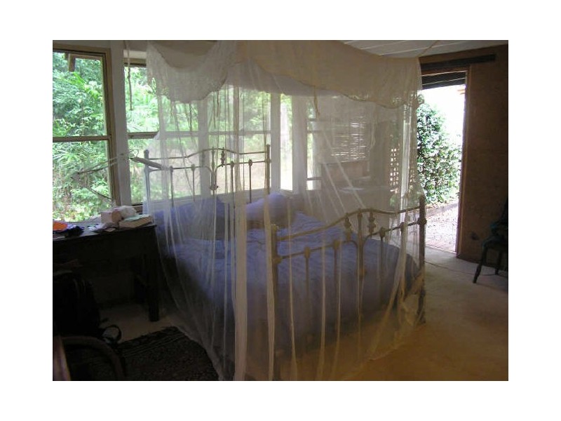 32 McIntyre’s Lane, Tinbeerwah QLD 4563